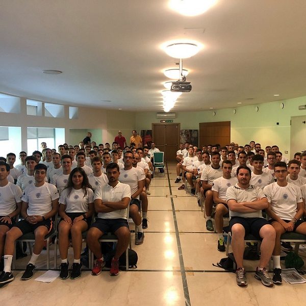 Foto di rito per la prima categoria