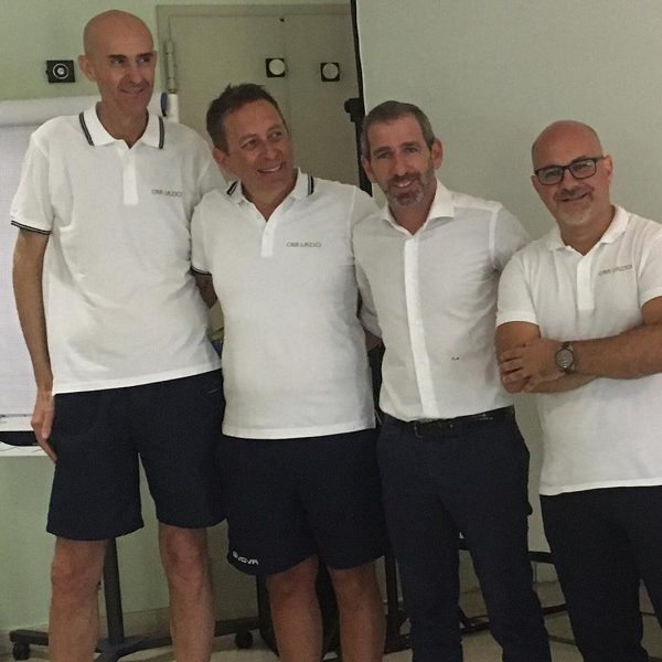 Gli OT Abagnale, Lomabardi e Taranto posano col il CT del Musi