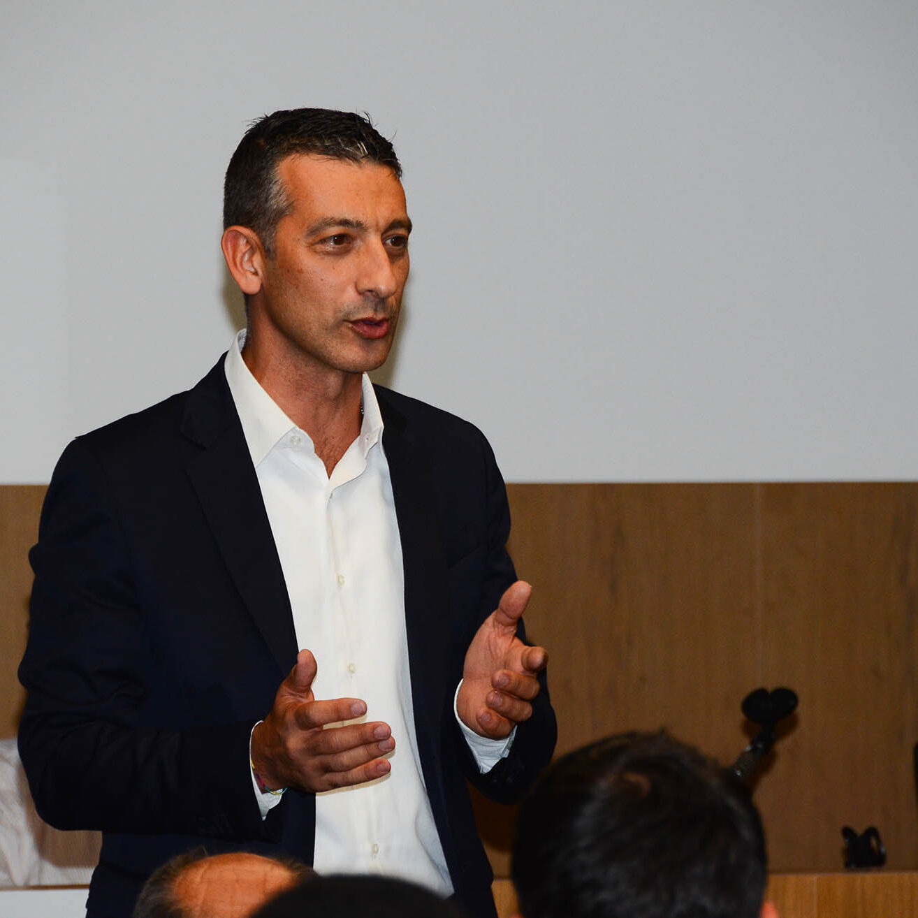 Il Presidente Dobosz durante la riunione