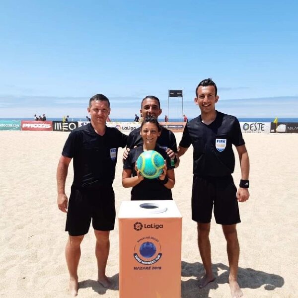 Gli arbitri in campo