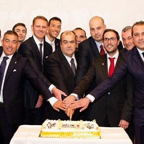 Taglio della torta con il CDS