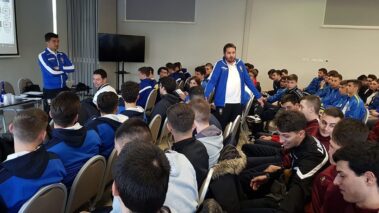 Magnani durante la riunione