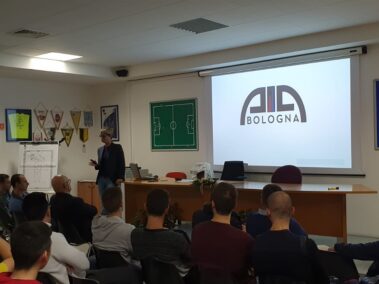 Pirriatore durante la riunione