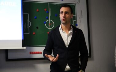 Maggioni durante la riunione