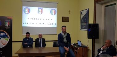 Dobosz durante la riunione