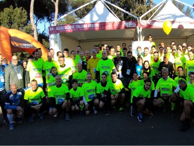 Foto di gruppo degli arbitri presenti