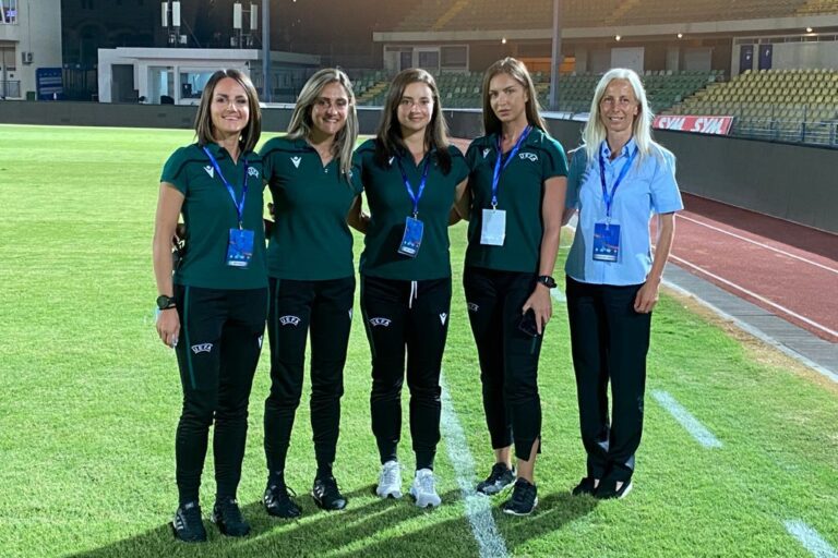 Il team arbitrale di Apollon Limassol -CSKA Mosca. Da sinistra, Giulia Tempestilli, Maria Marotta, Tanja Racic, Aida Jusufovic e il UEFA Delegate
